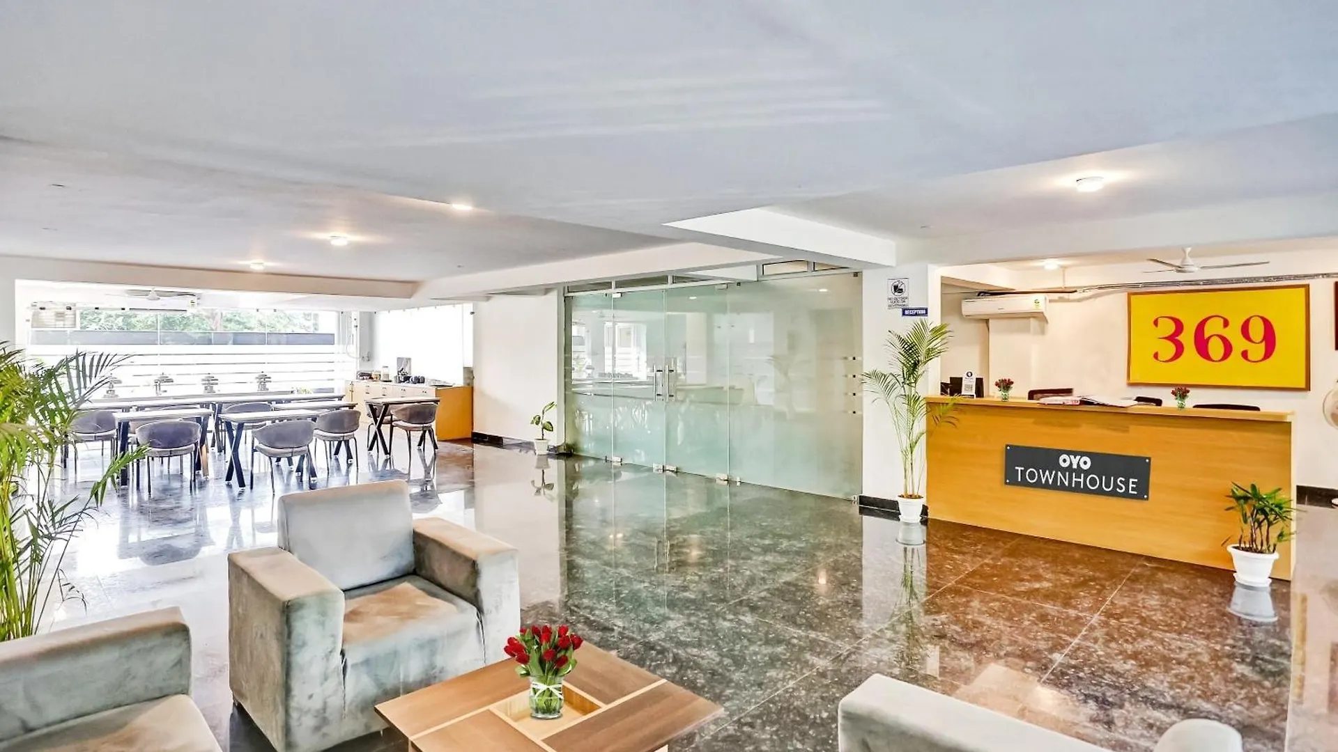Townhouse Hotel Royal Oak Gurgaon 4*,  India