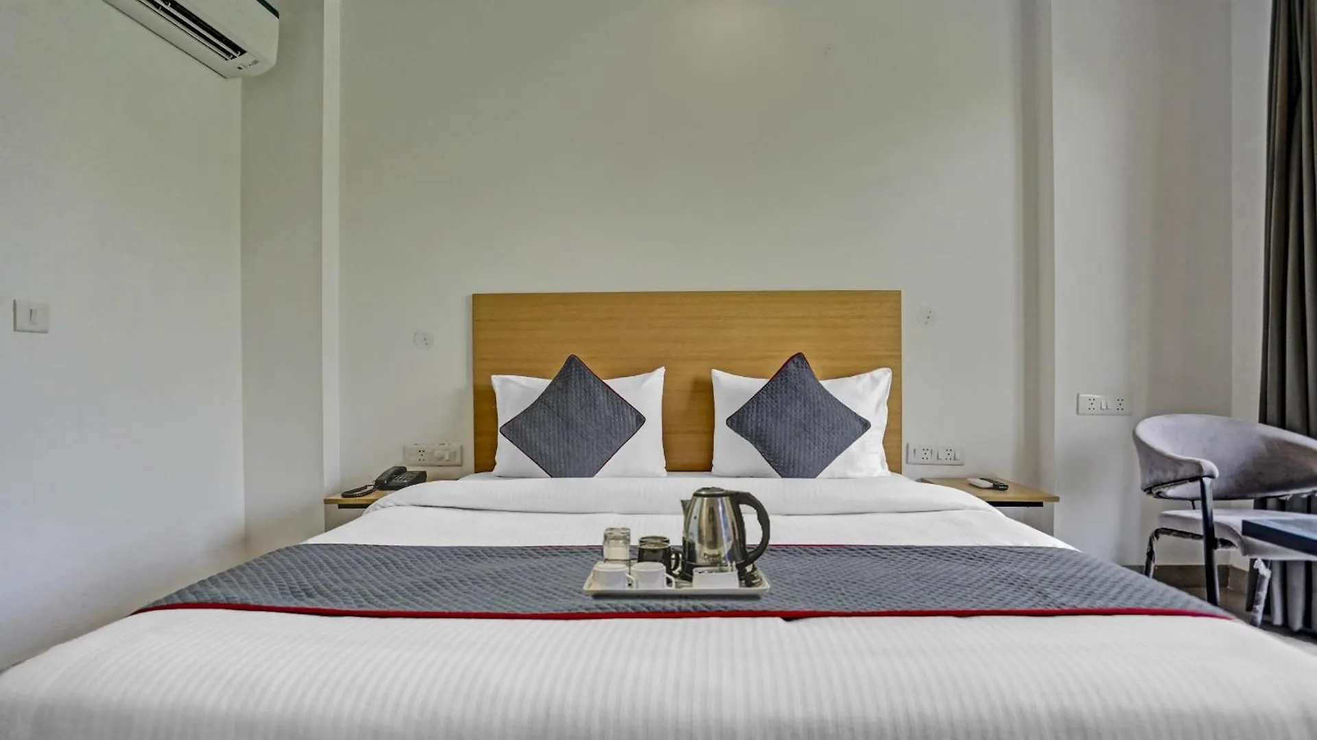 Townhouse Hotel Royal Oak Gurgaon India